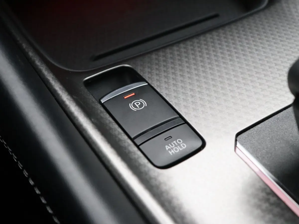 1.3 MHEV Xtronic N-Connecta | 360 Graden Camera | Stoel, Stuur en Voorruit Verwarming | Pilot Assist | Google Navigatie | Climate Control |