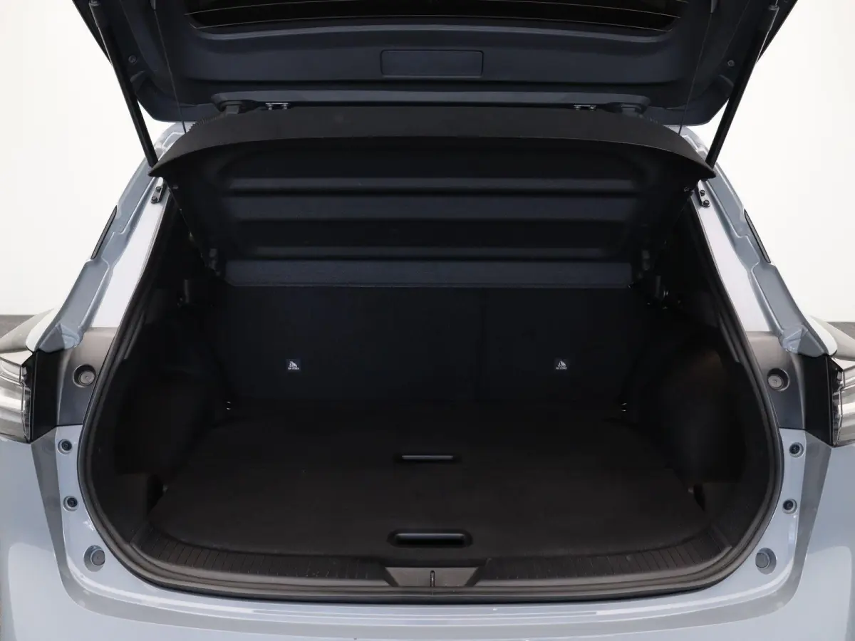 1.3 MHEV Xtronic N-Connecta | 360 Graden Camera | Stoel, Stuur en Voorruit Verwarming | Pilot Assist | Google Navigatie | Climate Control |