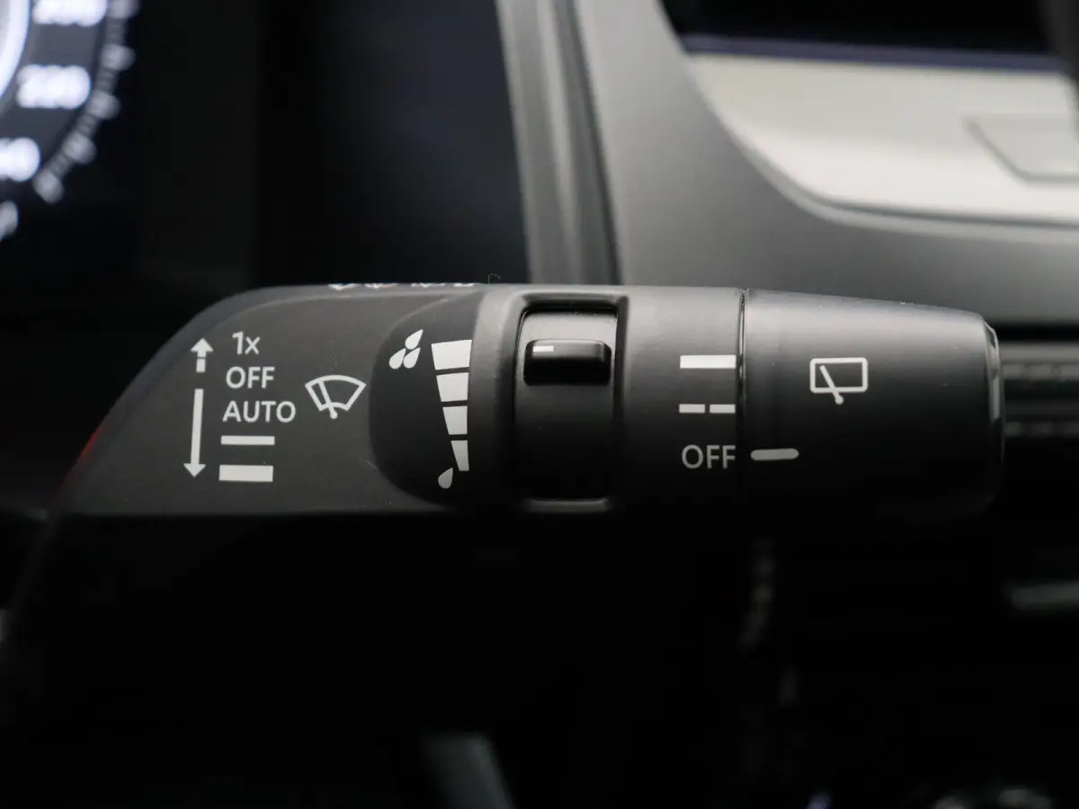 1.3 MHEV Xtronic N-Connecta | 360 Graden Camera | Stoel, Stuur en Voorruit Verwarming | Pilot Assist | Google Navigatie | Climate Control |