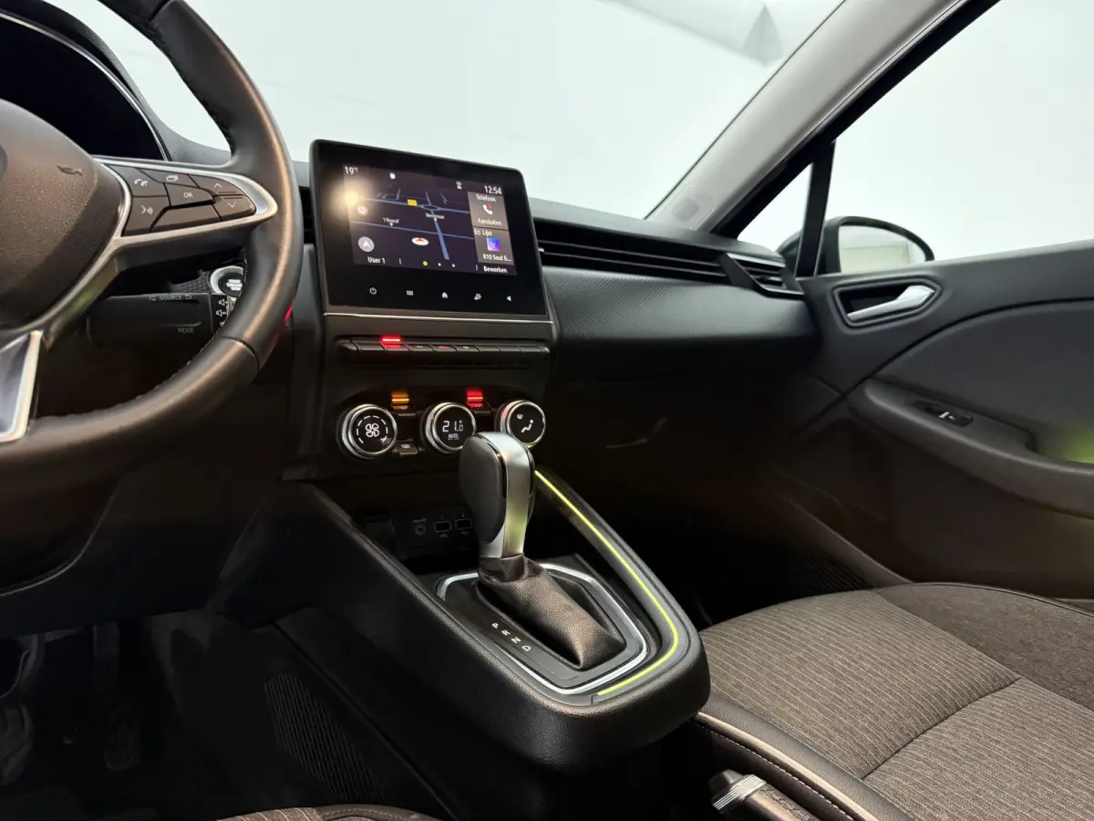 1.3 TCe Intens | Clima | Cruise | Virtual | Sfeer | Carplay | LED | Parkeersens.