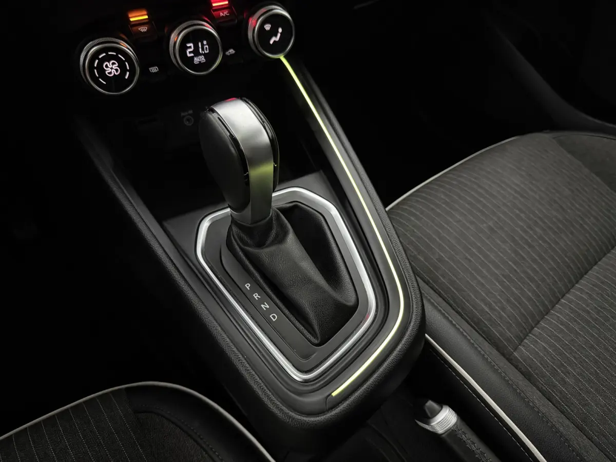 1.3 TCe Intens | Clima | Cruise | Virtual | Sfeer | Carplay | LED | Parkeersens.