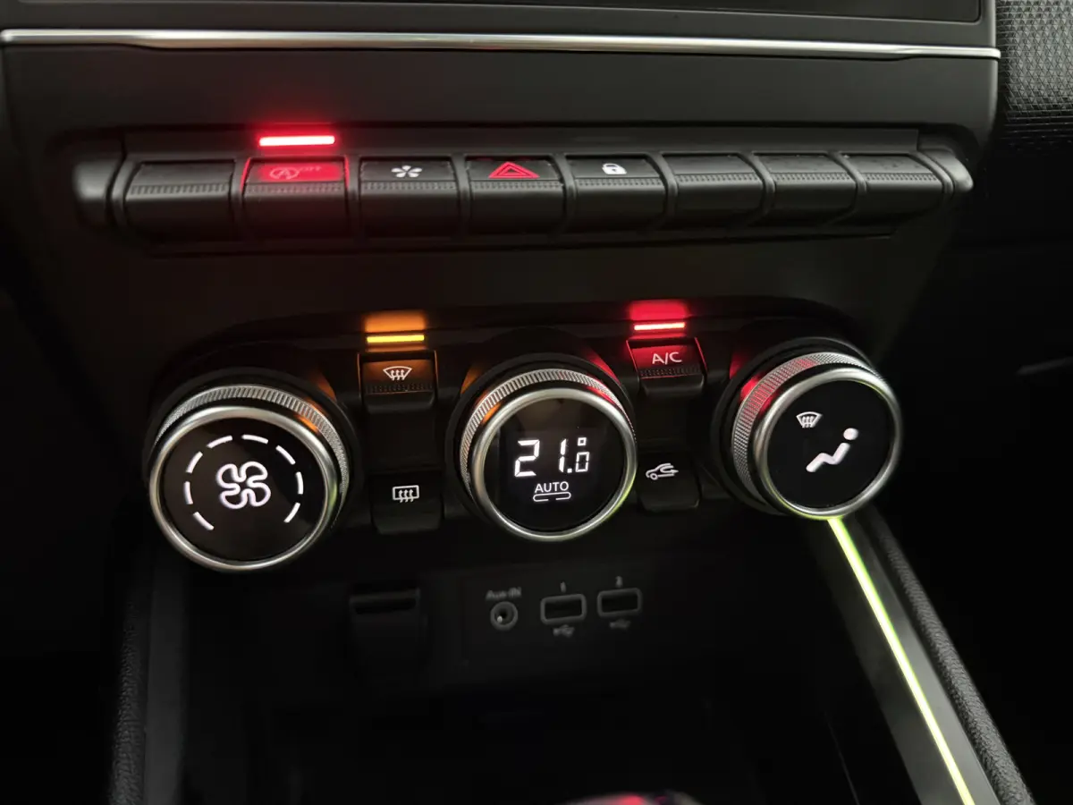 1.3 TCe Intens | Clima | Cruise | Virtual | Sfeer | Carplay | LED | Parkeersens.