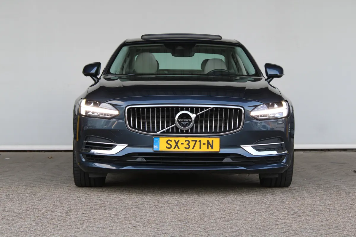 2.0 T8 AWD Inscription | 360°-camera | Achterbank elektrisch neerklapbaar | Achteropkomend verkeer waarschuwing