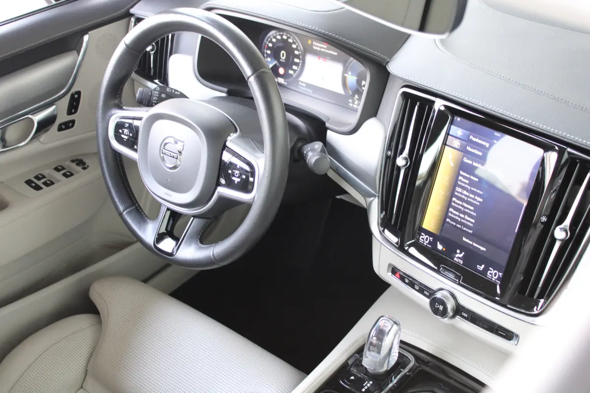 2.0 T8 AWD Inscription | 360°-camera | Achterbank elektrisch neerklapbaar | Achteropkomend verkeer waarschuwing