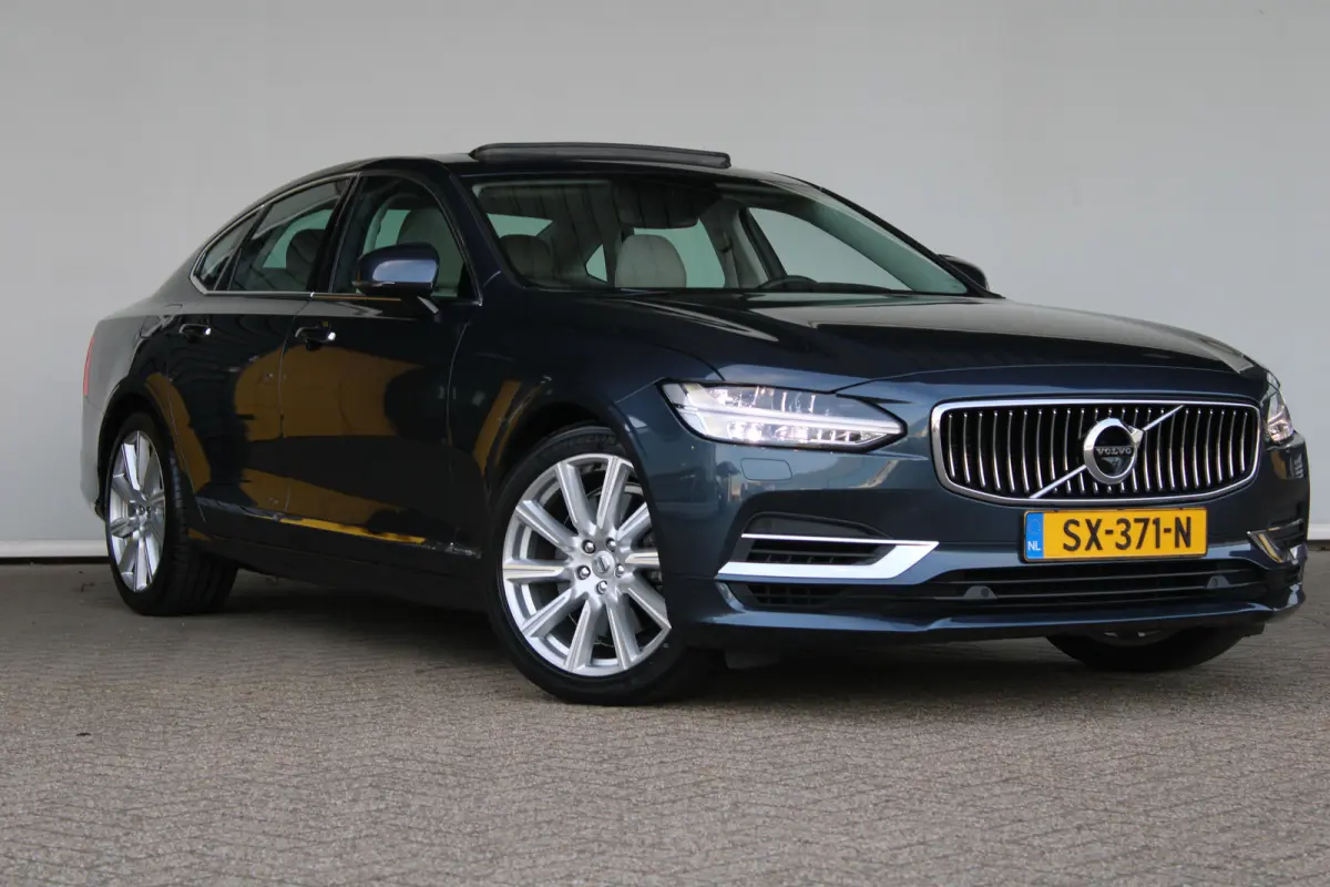 2.0 T8 AWD Inscription | 360°-camera | Achterbank elektrisch neerklapbaar | Achteropkomend verkeer waarschuwing