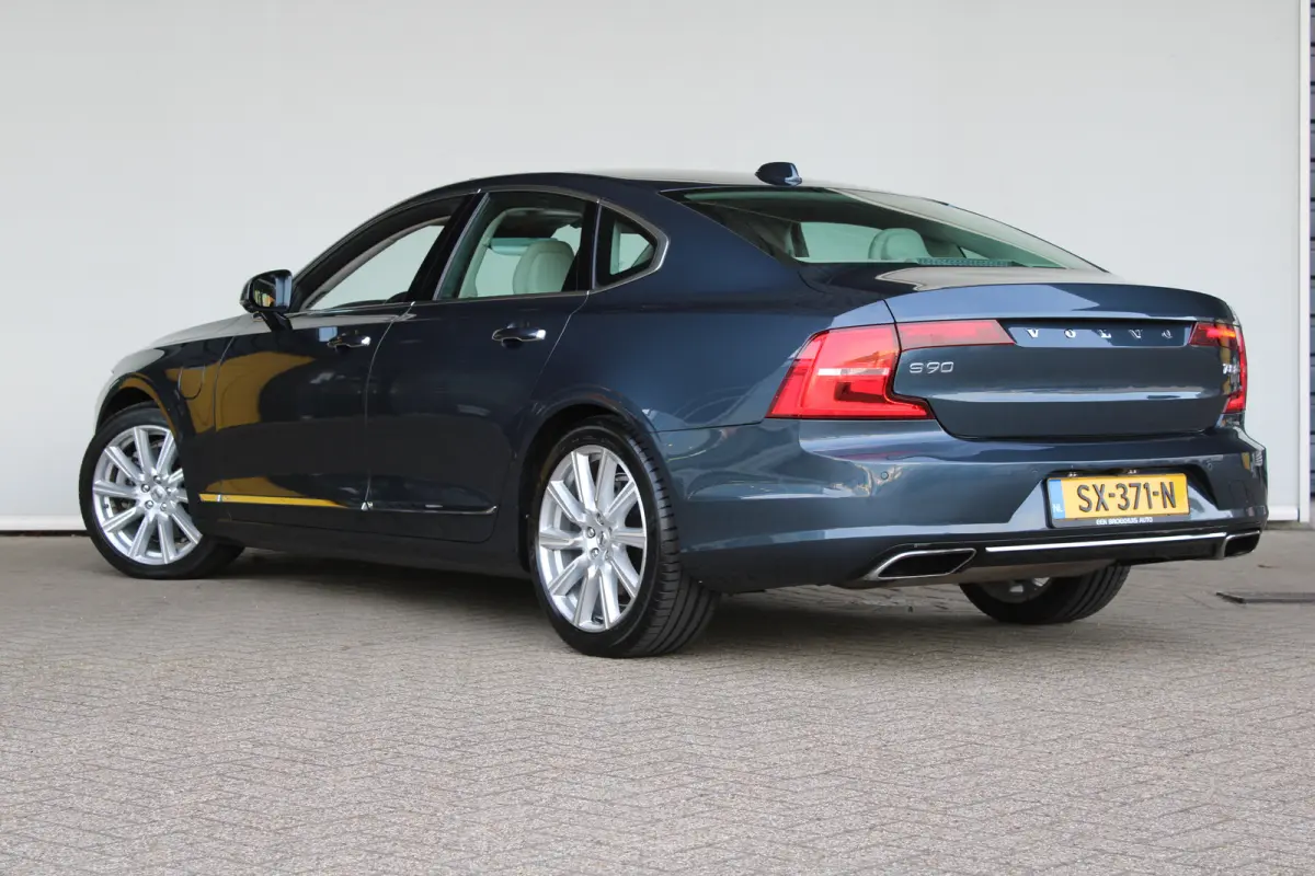 2.0 T8 AWD Inscription | 360°-camera | Achterbank elektrisch neerklapbaar | Achteropkomend verkeer waarschuwing