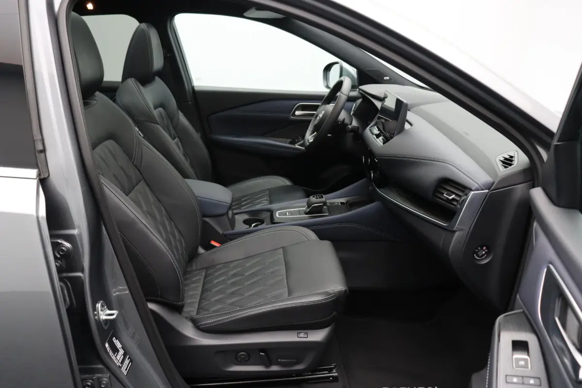 158pk MHEV Xtronic Tekna | Trekhaak | stuur-stoel en voorruit verwarming | Bose | Head-up display |