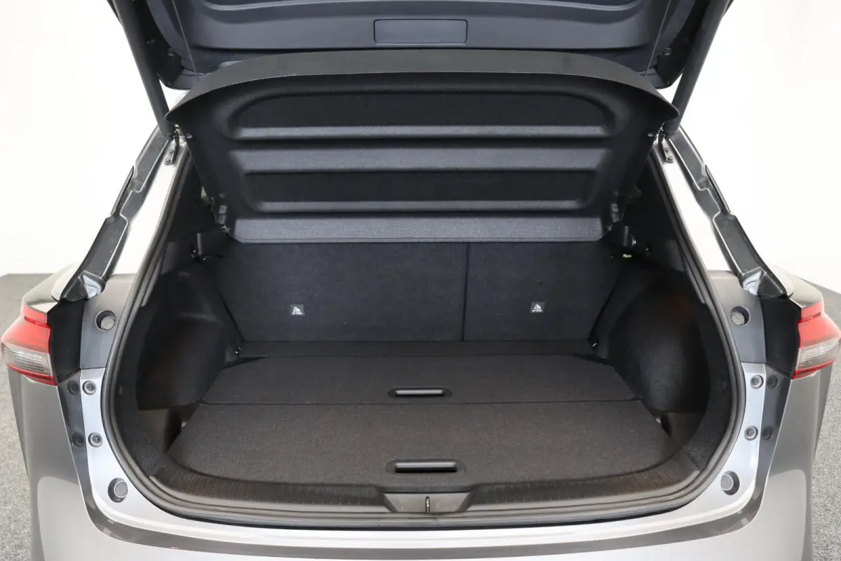 158pk MHEV Xtronic Tekna | Trekhaak | stuur-stoel en voorruit verwarming | Bose | Head-up display |