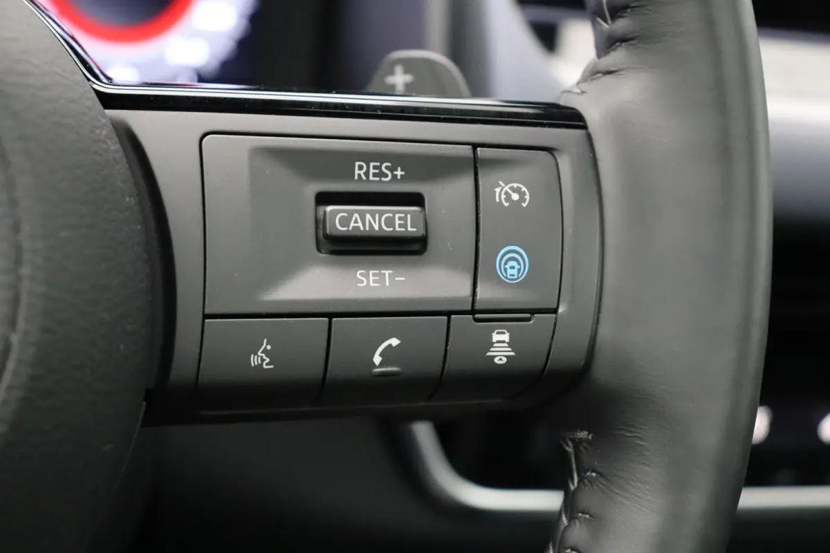 158pk MHEV Xtronic Tekna | Trekhaak | stuur-stoel en voorruit verwarming | Bose | Head-up display |