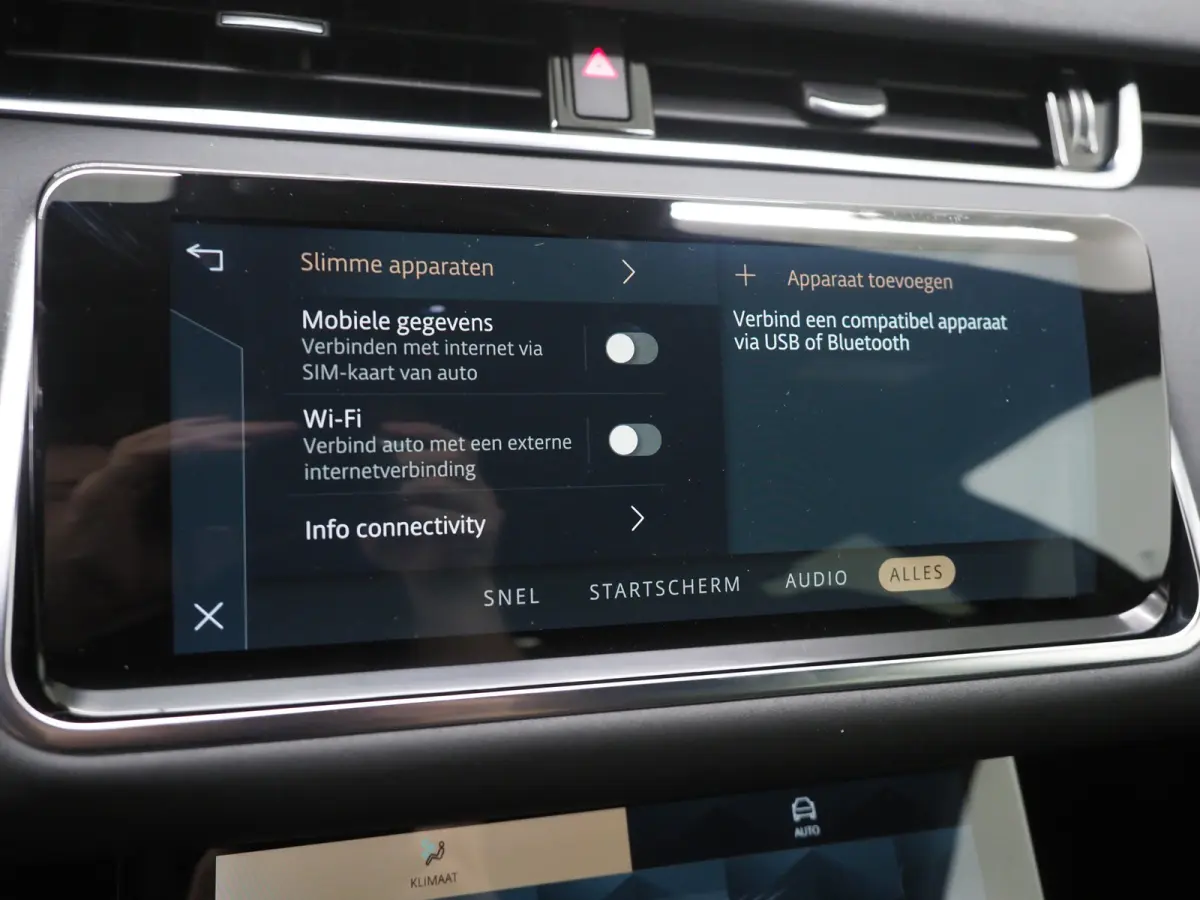 1.5 P300e AWD SE | Leder | Keyless | Memory | Camera | Dodehoek | Stoelverwarming | Cruise | Carplay