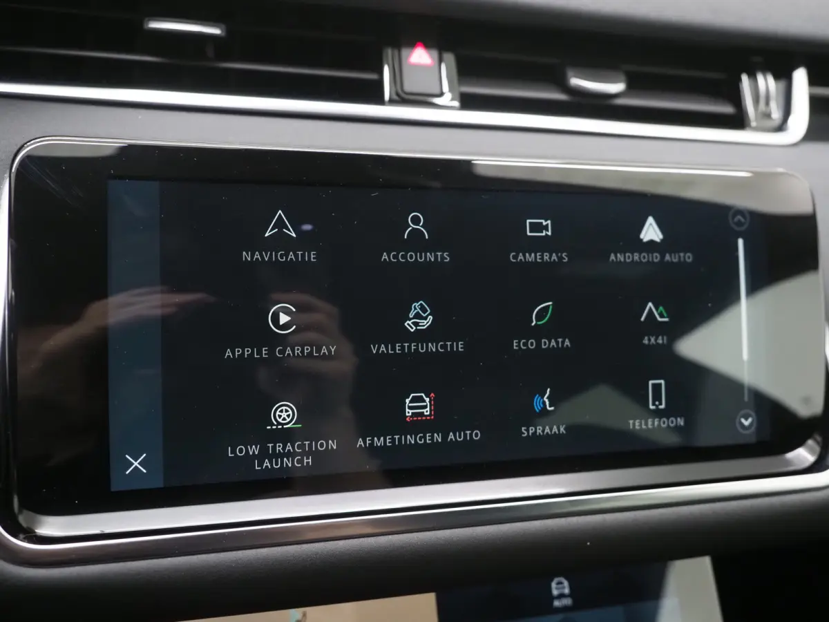 1.5 P300e AWD SE | Leder | Keyless | Memory | Camera | Dodehoek | Stoelverwarming | Cruise | Carplay