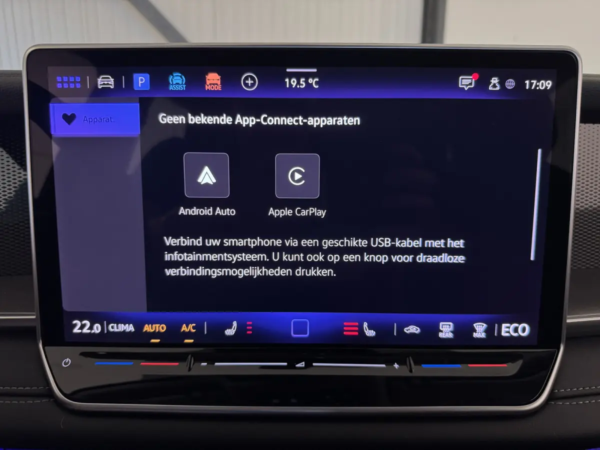 1.5 eHybrid 204PK DSG LIFE TREKHAAK/IQ.LIGHT/CAMERA FABRIEKSGARANTIE TOT 2030