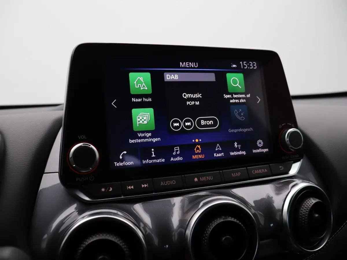 1.0 DIG-T Business Premium | Stoel en stuur verwarming | Climate control | Navigatie | Achteruitrij camera | Elektronische handrem met autohold | DAB radio |