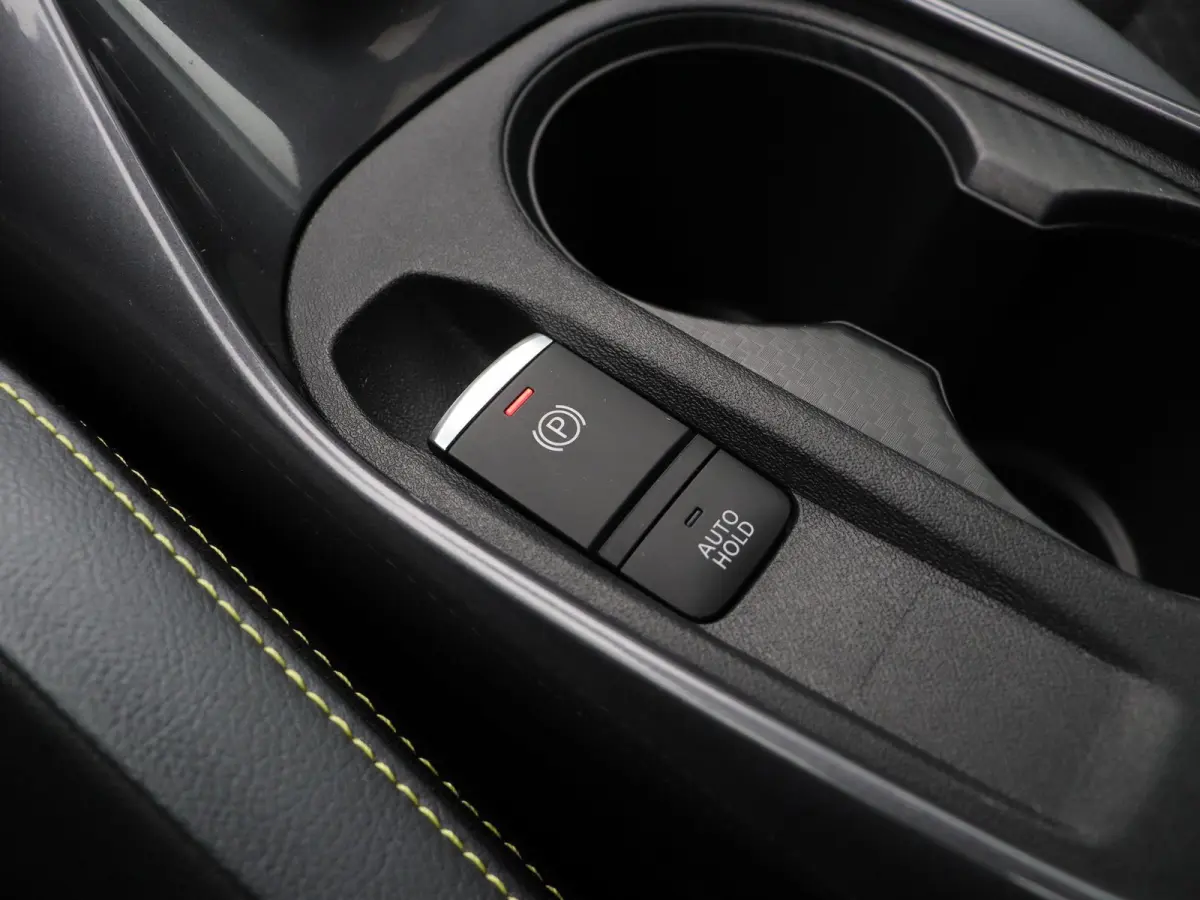 1.0 DIG-T Business Premium | Stoel en stuur verwarming | Climate control | Navigatie | Achteruitrij camera | Elektronische handrem met autohold | DAB radio |