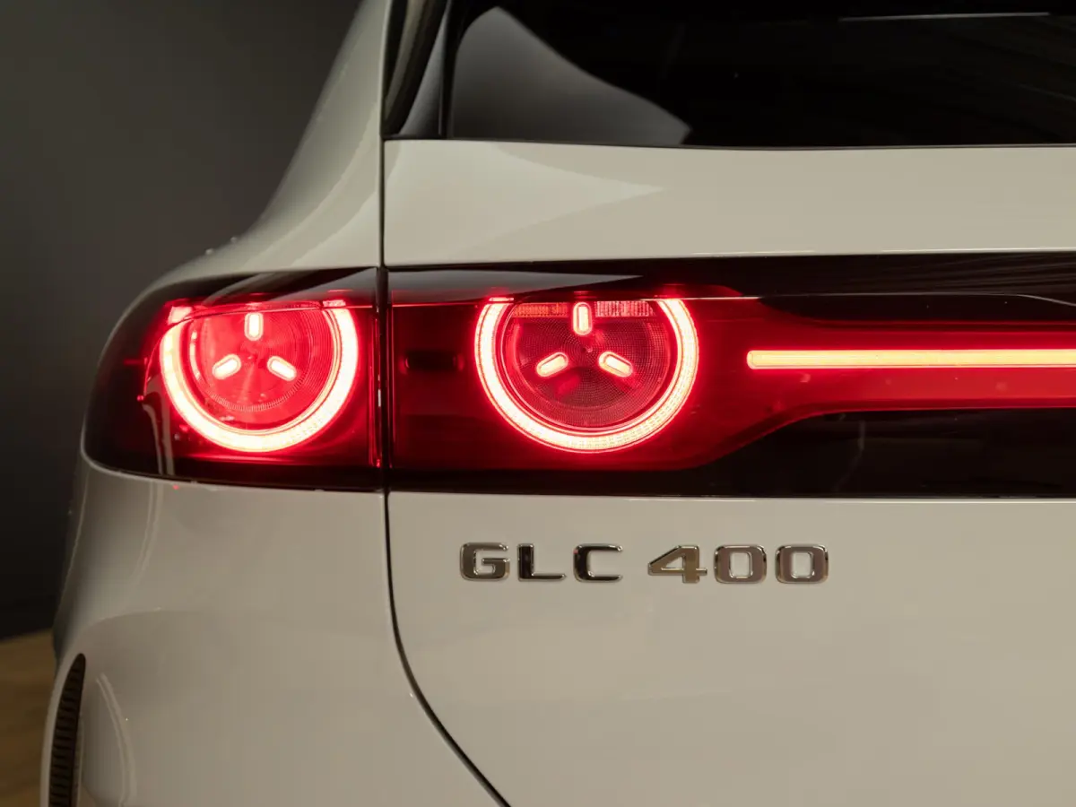 400 4MATIC Launch Edition 94 kWh