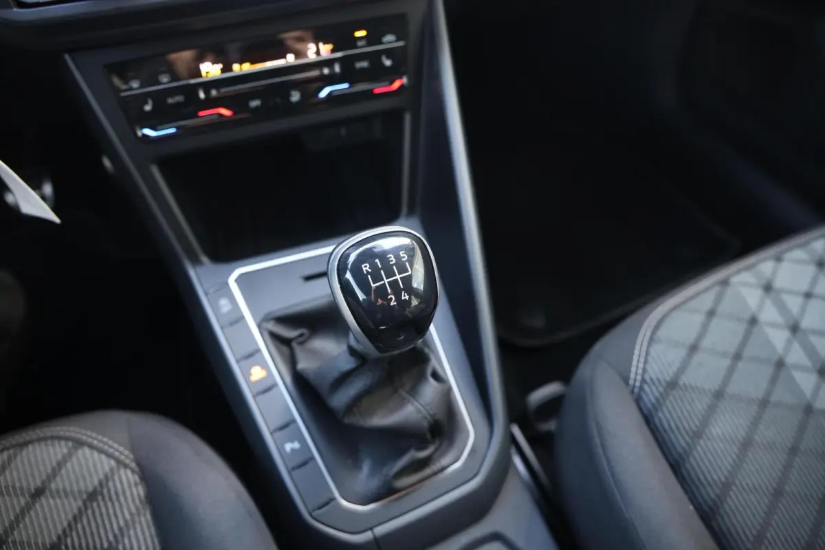 1.0 TSI R-Line Business|IQ-Light|Camera|Stoelverw.|Apple carplay/android auto|