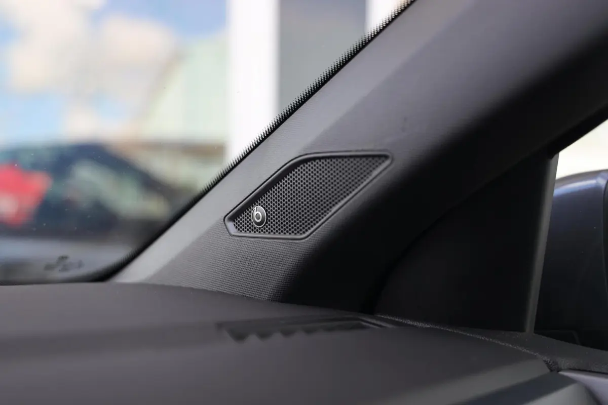 1.0 TSI R-Line Business|IQ-Light|Camera|Stoelverw.|Apple carplay/android auto|
