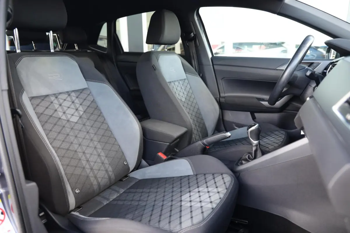 1.0 TSI R-Line Business|IQ-Light|Camera|Stoelverw.|Apple carplay/android auto|