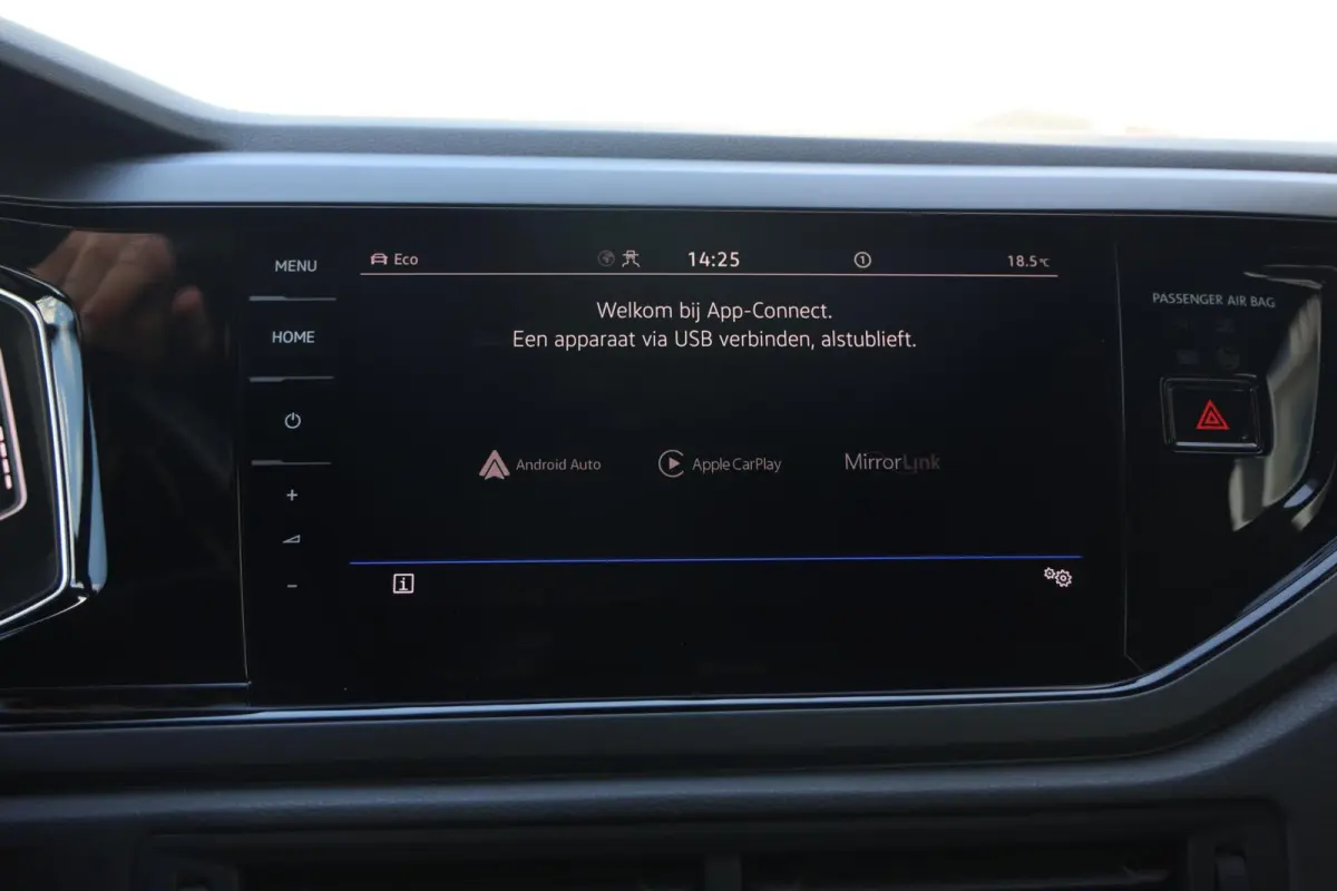 1.0 TSI R-Line Business|IQ-Light|Camera|Stoelverw.|Apple carplay/android auto|