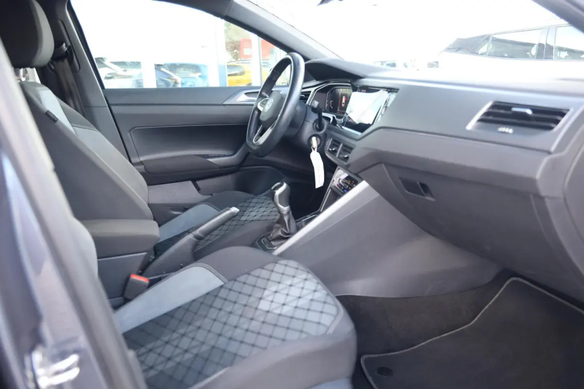 1.0 TSI R-Line Business|IQ-Light|Camera|Stoelverw.|Apple carplay/android auto|