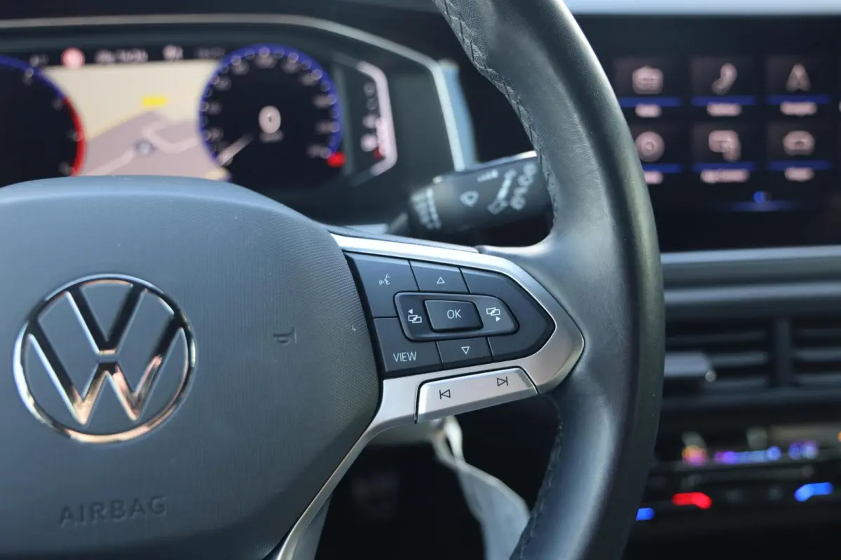 1.0 TSI R-Line Business|IQ-Light|Camera|Stoelverw.|Apple carplay/android auto|