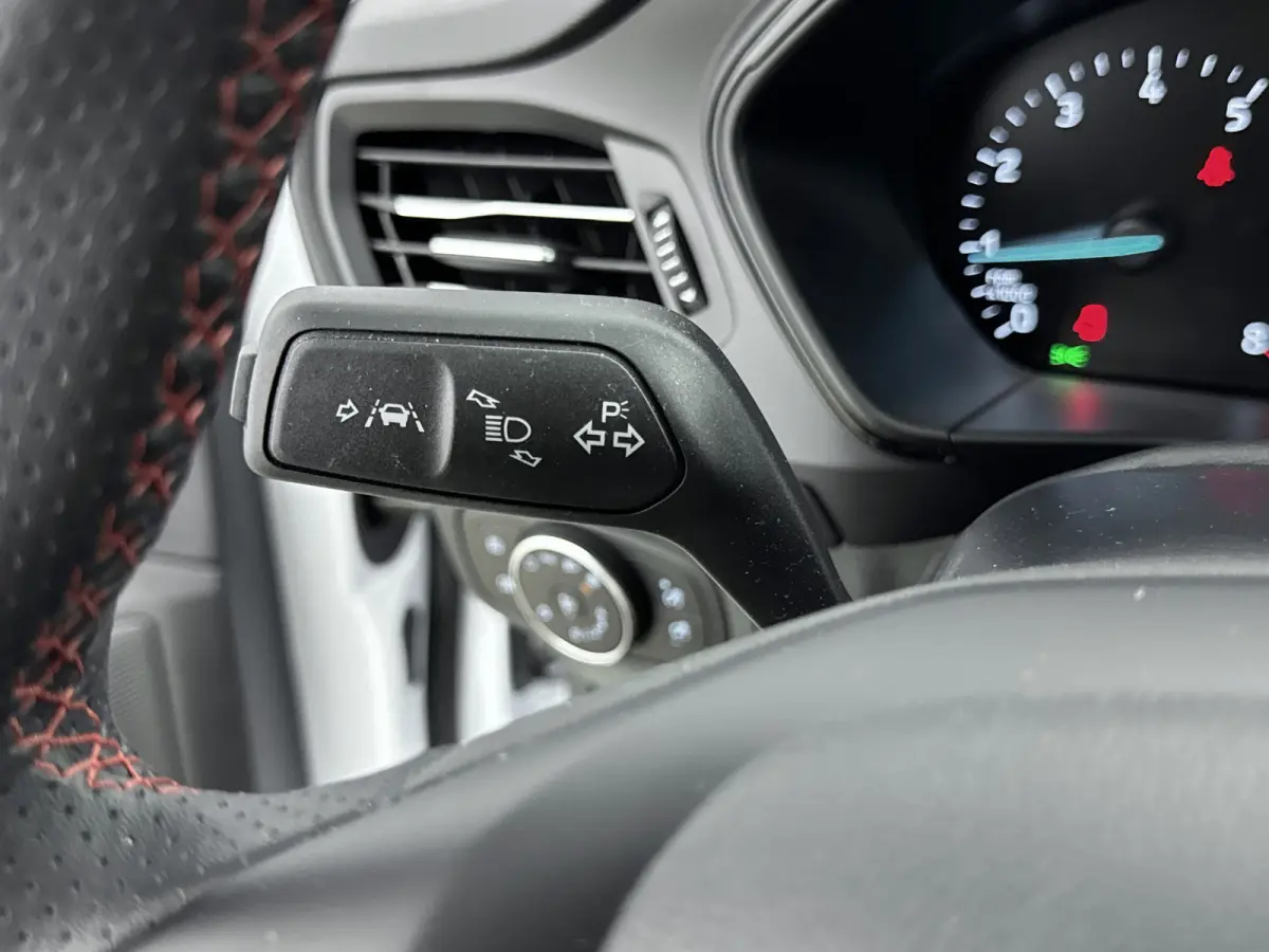 1.0 EcoBoost Hybrid ST Line | Automaat | 100% Dealer o.h. | Trekhaak | Winter-pack | LED | Apple carplay / andriod auto | Privacy-glass