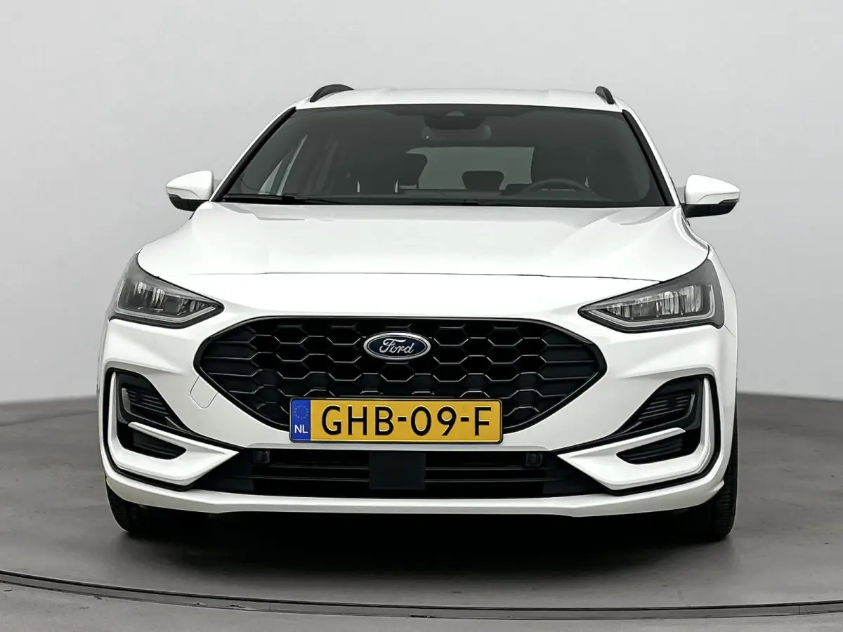 1.0 EcoBoost Hybrid ST Line | Automaat | 100% Dealer o.h. | Trekhaak | Winter-pack | LED | Apple carplay / andriod auto | Privacy-glass
