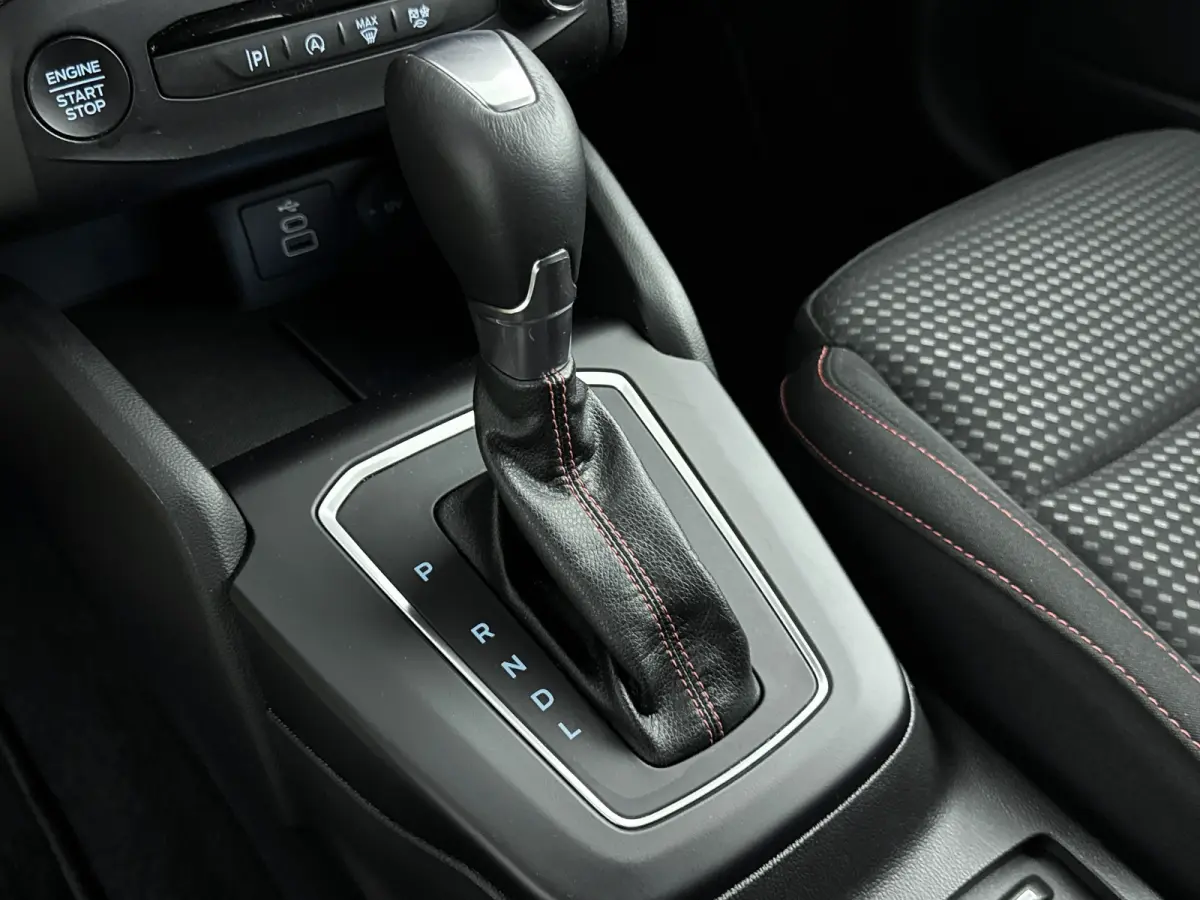 1.0 EcoBoost Hybrid ST Line | Automaat | 100% Dealer o.h. | Trekhaak | Winter-pack | LED | Apple carplay / andriod auto | Privacy-glass