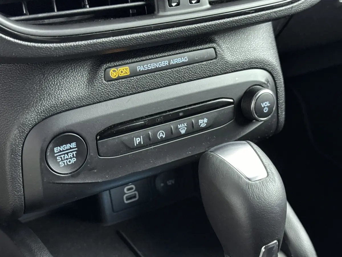 1.0 EcoBoost Hybrid ST Line | Automaat | 100% Dealer o.h. | Trekhaak | Winter-pack | LED | Apple carplay / andriod auto | Privacy-glass