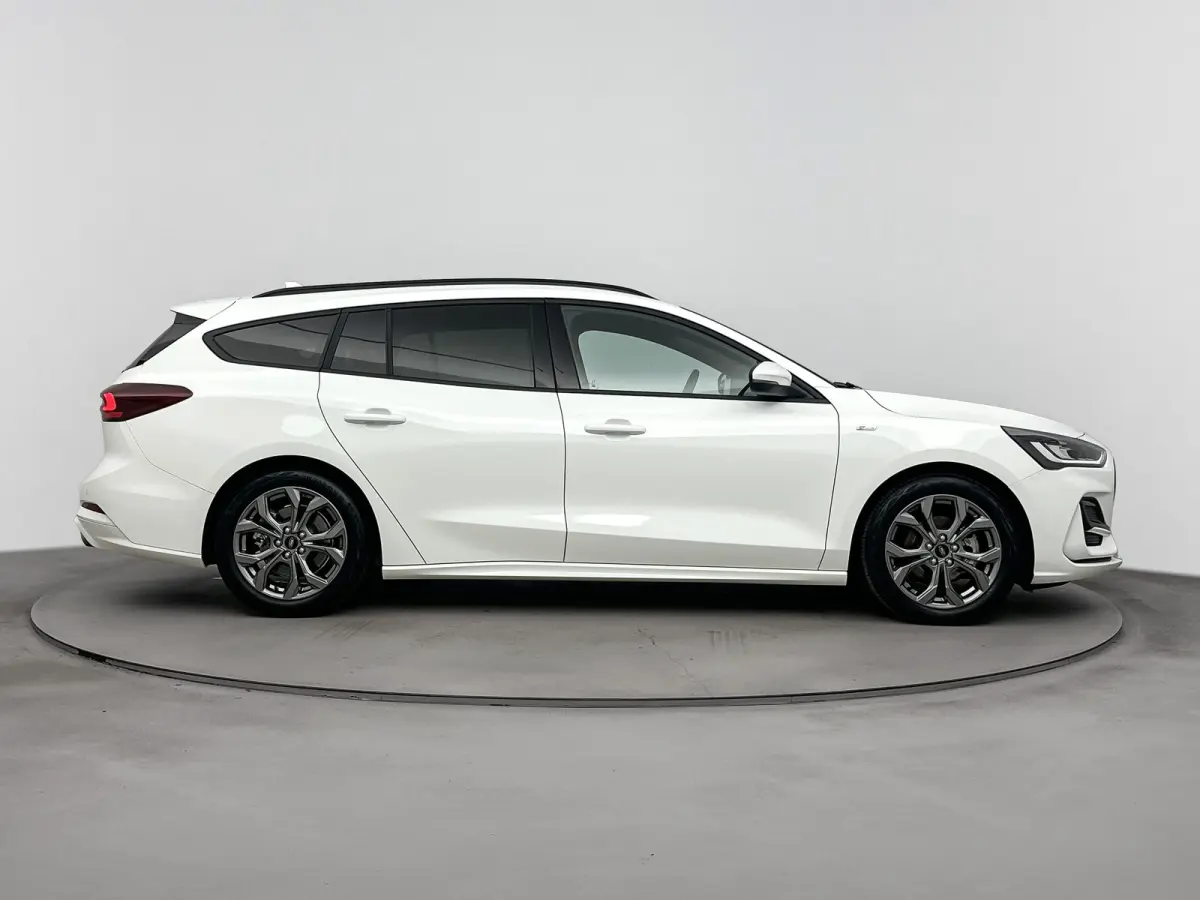 1.0 EcoBoost Hybrid ST Line | Automaat | 100% Dealer o.h. | Trekhaak | Winter-pack | LED | Apple carplay / andriod auto | Privacy-glass