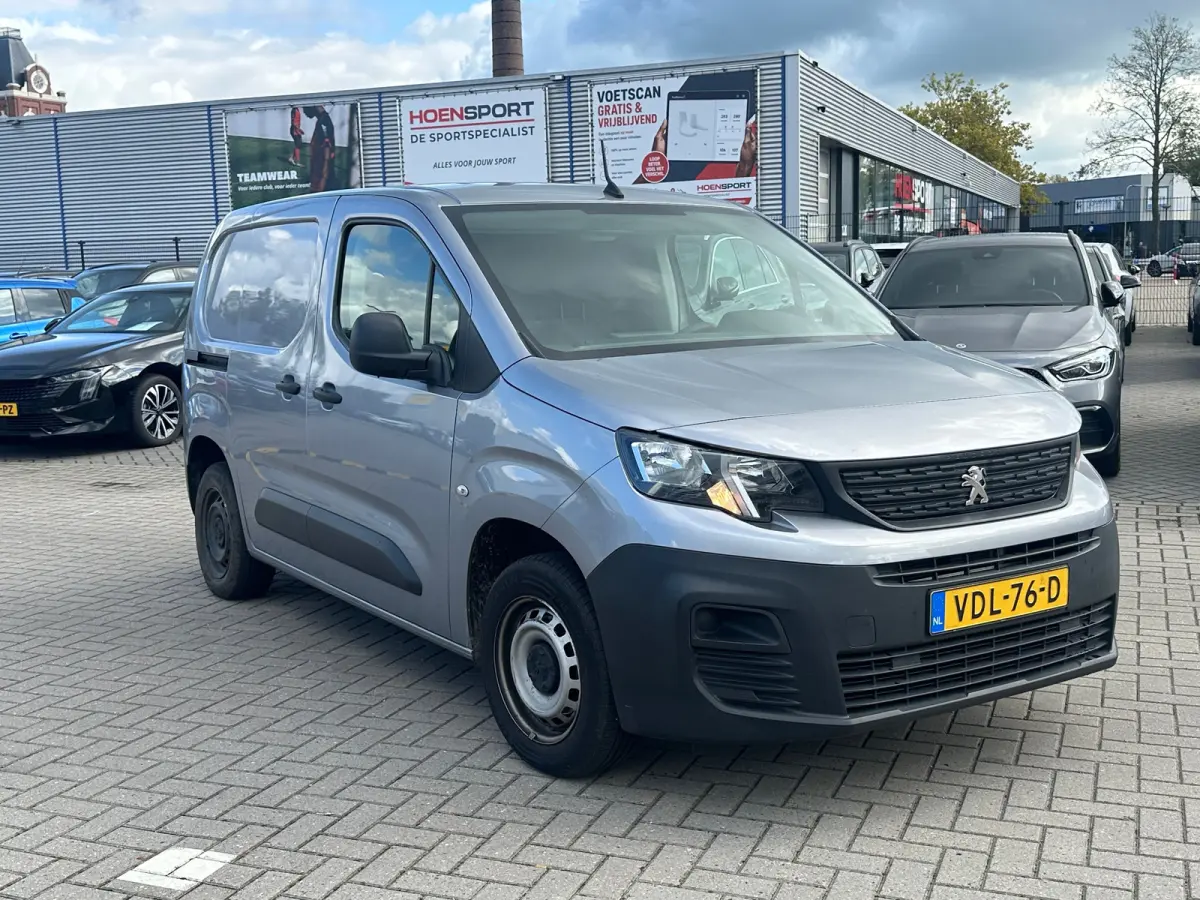 1.5 BlueHDI Pro Trekhaak | Houten Vloer | Airco | Cruise Control | Bluetooth | Airco | Bluetooth | Centrale deurvergrendeling met afstandsbediening