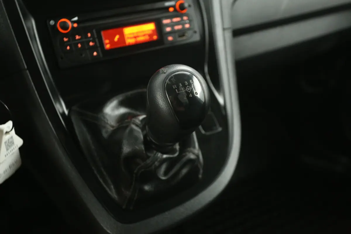 109 CDI 96PK | Airco | Cruise | 3 Zits | Trekhaak | Stoelverwarming