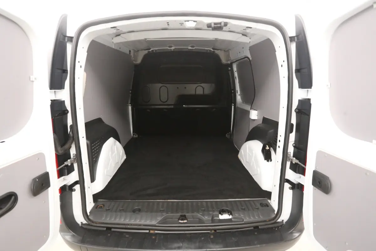 109 CDI 96PK | Airco | Cruise | 3 Zits | Trekhaak | Stoelverwarming