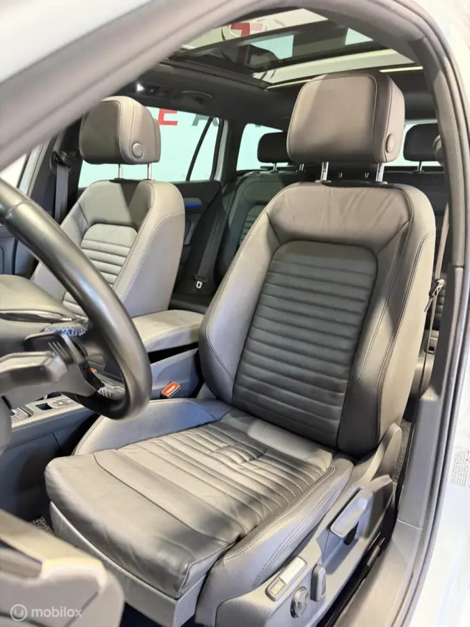 1.4 TSI GTE Highline PANO/LEDER