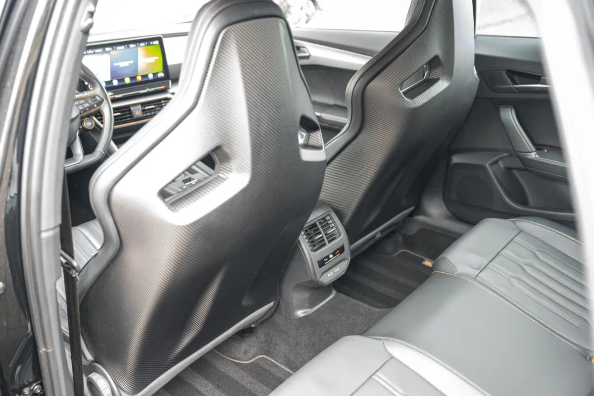 2.5 TSI VZ5 |ABT|Carbon|Kuipstoelen|Keyless