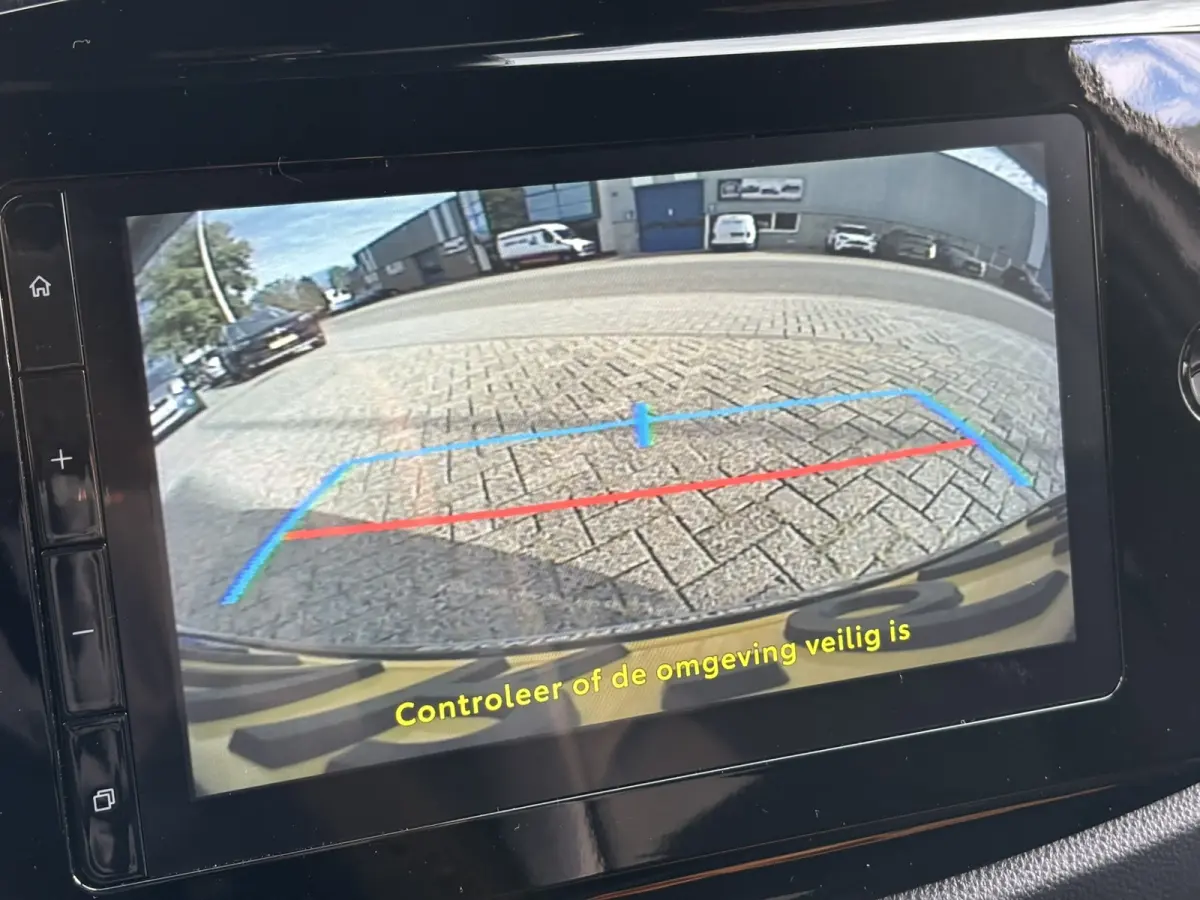Hybrid 115 Pulse / Camera / Applecarplay/Androidauto / Parkeersensoren V+A / Stoelverwarming /