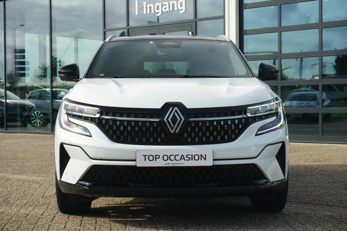 1.2 E-Tech full hybrid 200 Iconic
