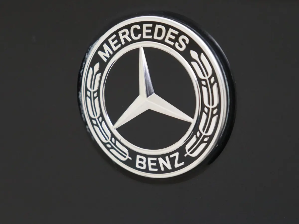 300 e AMG Line Limited /Panoramadak /Memory /HUD /360 Camera