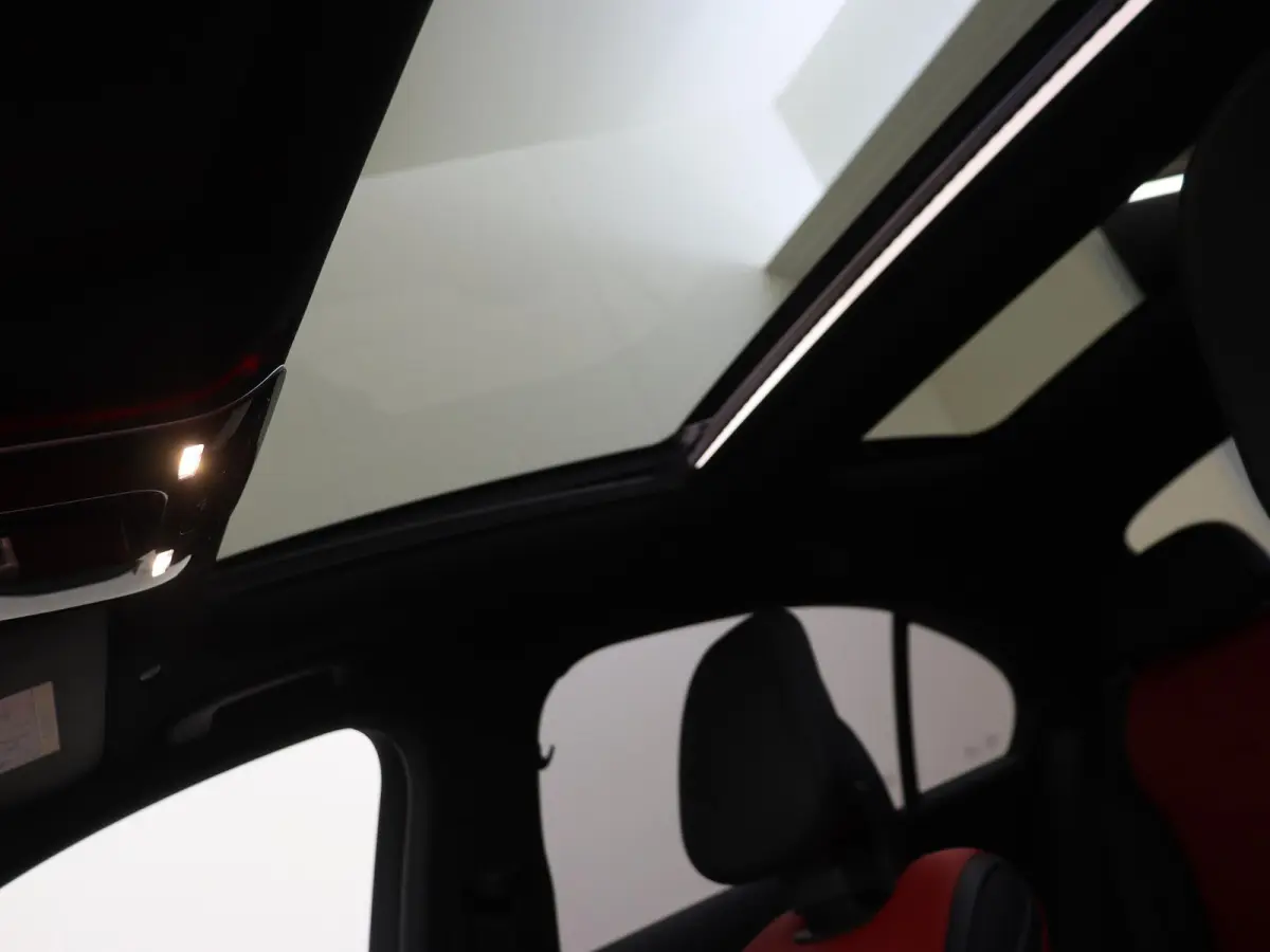 300 e AMG Line Limited /Panoramadak /Memory /HUD /360 Camera