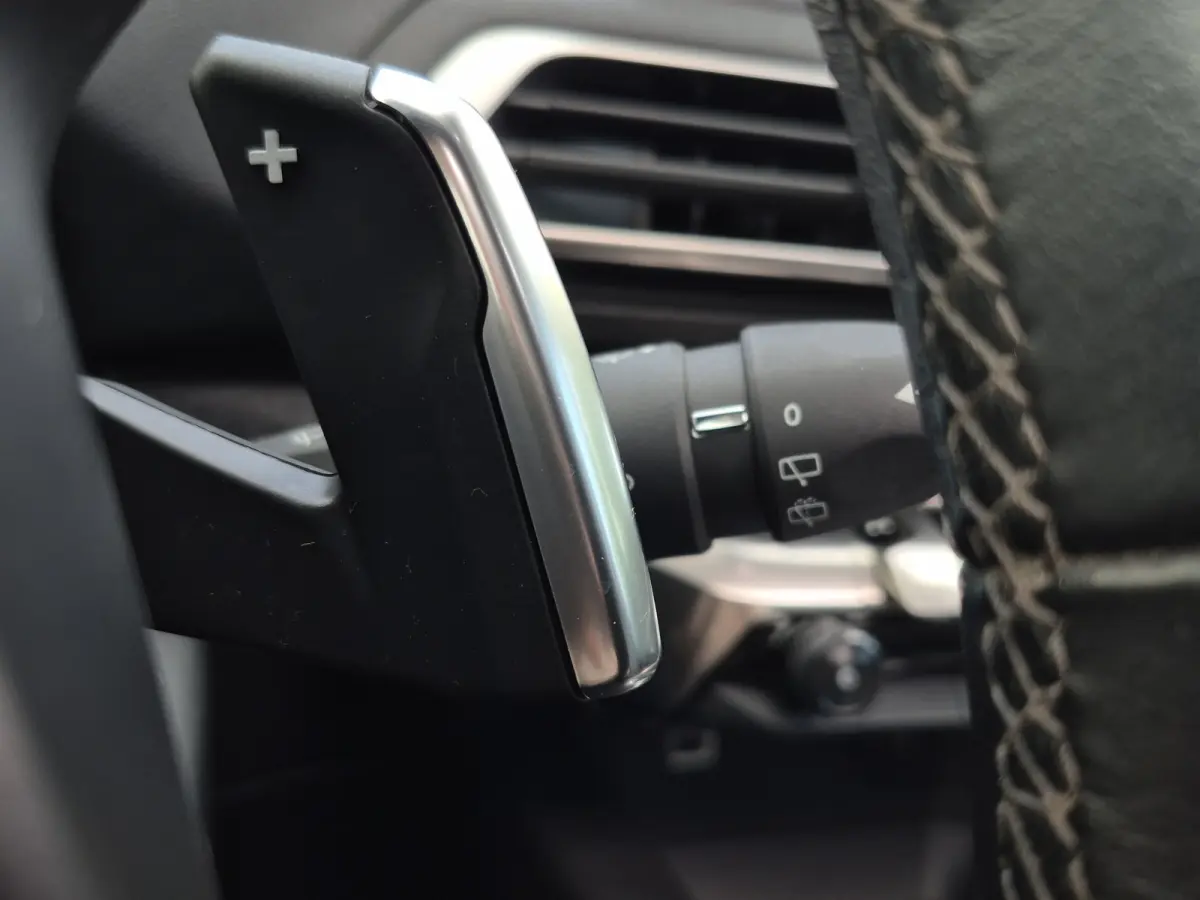 1.2 PureTech Allure Panoramadak | Camera | Parkeersensoren | Climate control | Extra getint glas |