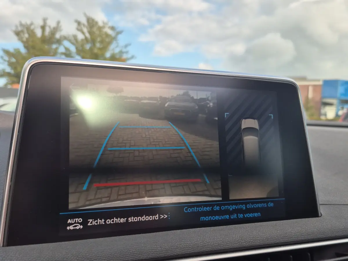 1.2 PureTech Allure Panoramadak | Camera | Parkeersensoren | Climate control | Extra getint glas |