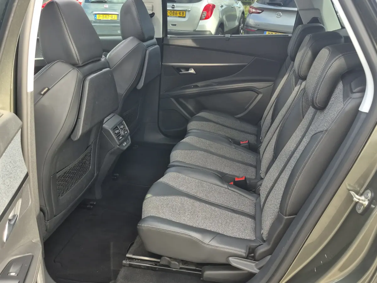 1.2 PureTech Allure Panoramadak | Camera | Parkeersensoren | Climate control | Extra getint glas |