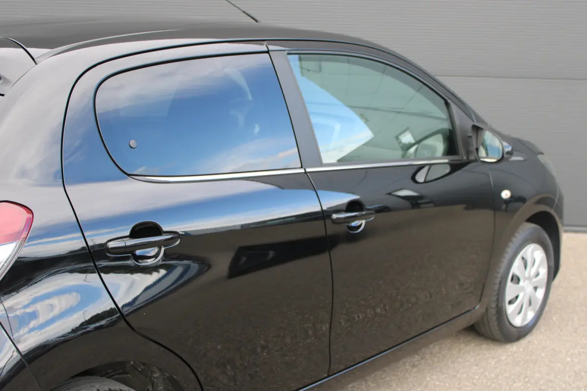 1.0 e-VTi Active | Airconditioning | LED | Bluetooth | Mistlampen | 2021 | 22.500km | Extra getinte ramen |