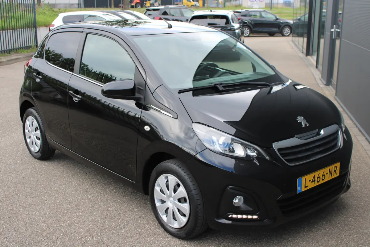 1.0 e-VTi Active | Airconditioning | LED | Bluetooth | Mistlampen | 2021 | 22.500km | Extra getinte ramen |