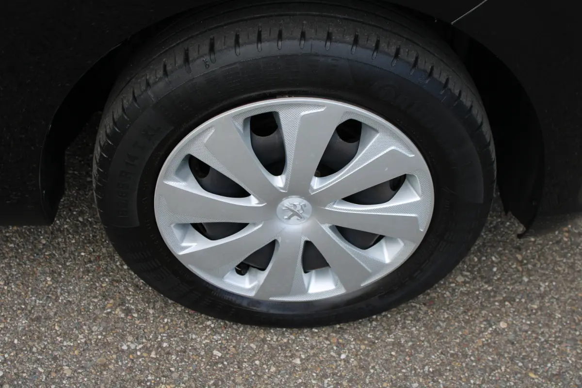 1.0 e-VTi Active | Airconditioning | LED | Bluetooth | Mistlampen | 2021 | 22.500km | Extra getinte ramen |