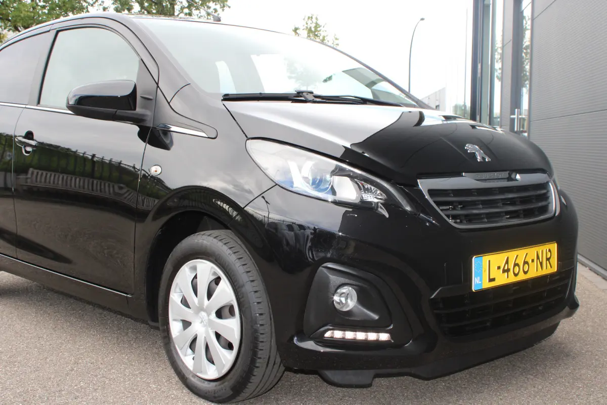 1.0 e-VTi Active | Airconditioning | LED | Bluetooth | Mistlampen | 2021 | 22.500km | Extra getinte ramen |