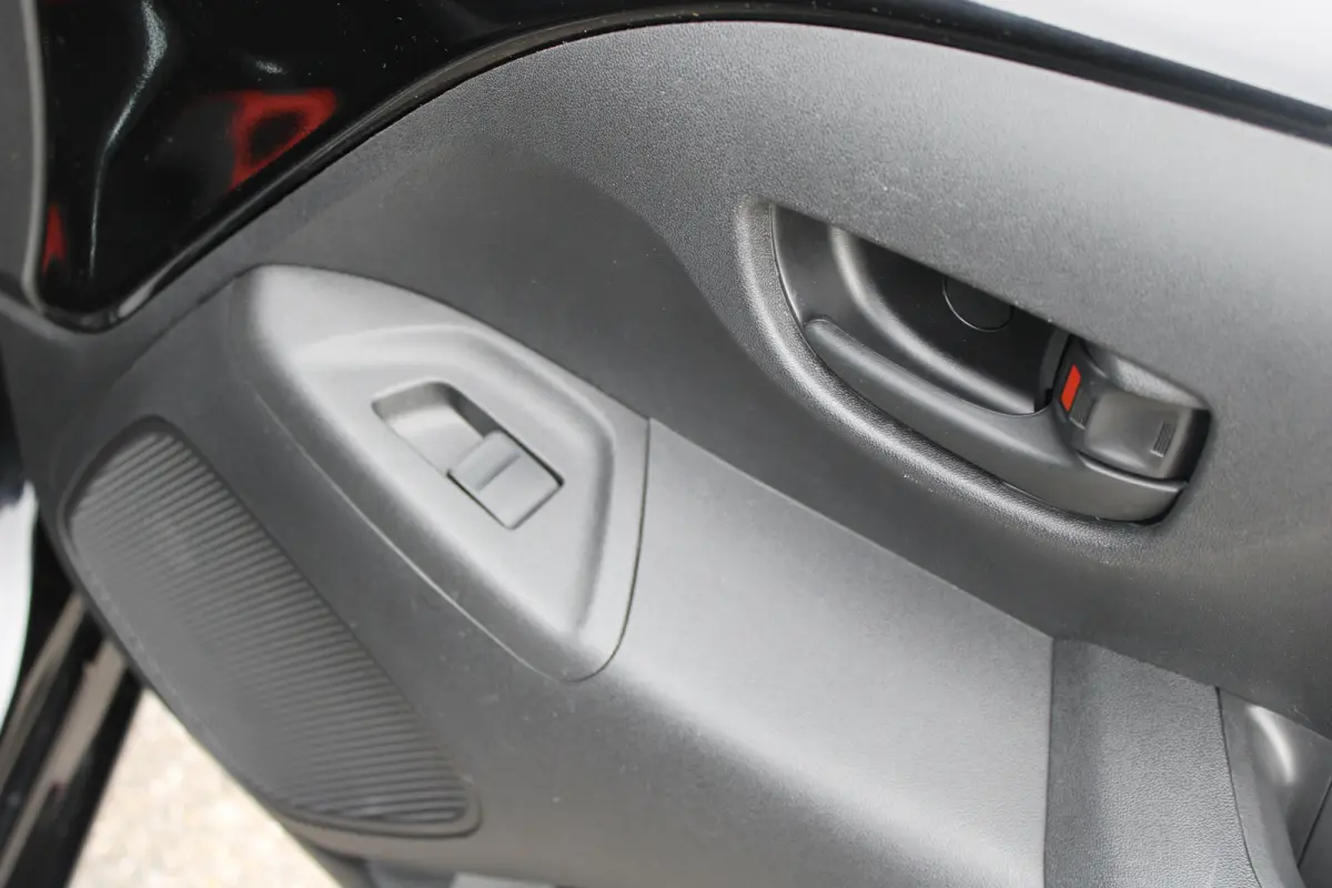 1.0 e-VTi Active | Airconditioning | LED | Bluetooth | Mistlampen | 2021 | 22.500km | Extra getinte ramen |
