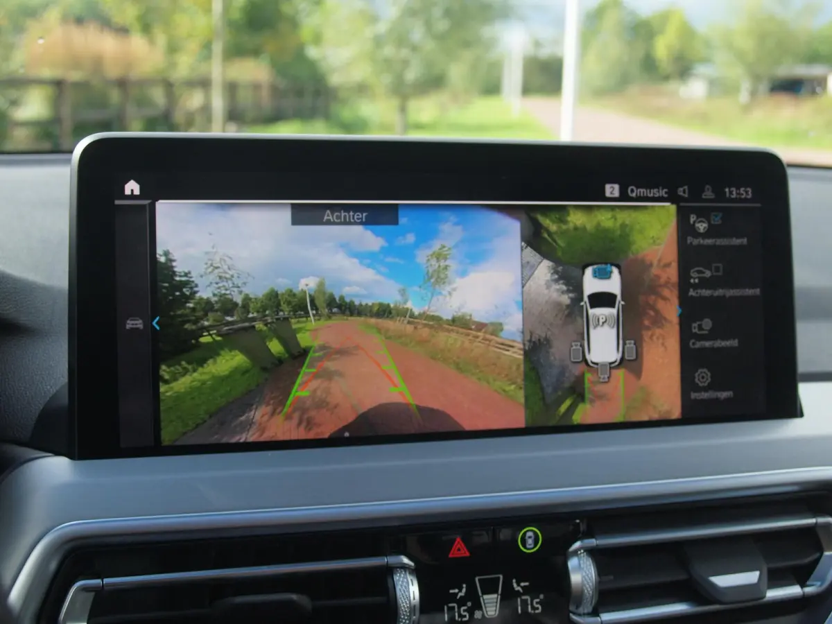 xDrive30e Business Edition Plus | M-Pakket | Panoramadak | Trekhaak | Head-Up Display | 360 Camera | Sfeerverlichting | LED-Laser |