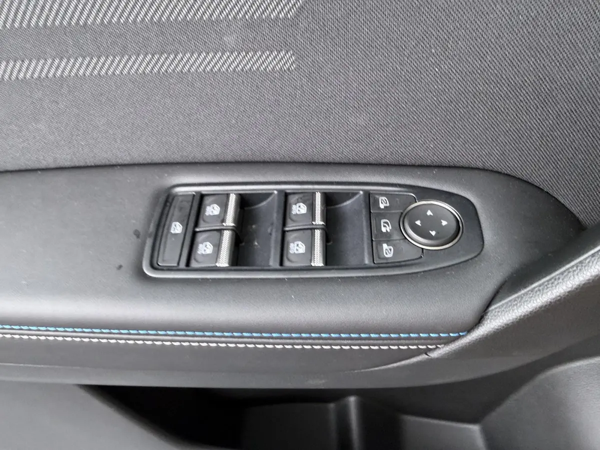 esprit Alpine full hybrid E-Tech 160 | Stoel-, stuur- & voorruitverw. | 360 Camera |