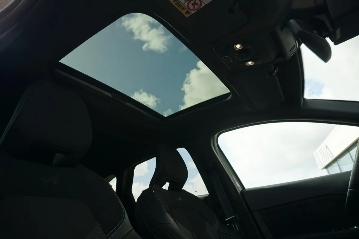 1.6 E-Tech full Hybrid 145 Techno